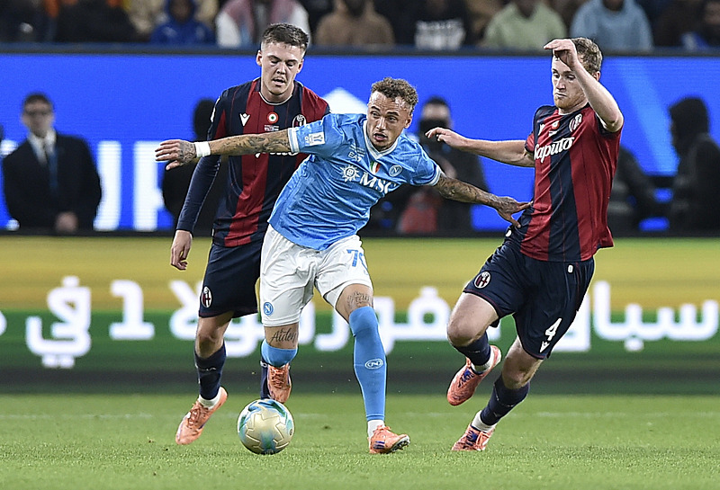 Galatasaray’da Noa Lang çıkmazı! Napoli o konuda inat ediyor