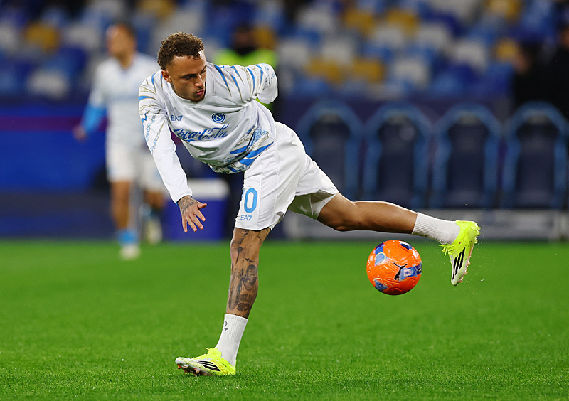 Galatasaray’da Noa Lang çıkmazı! Napoli o konuda inat ediyor