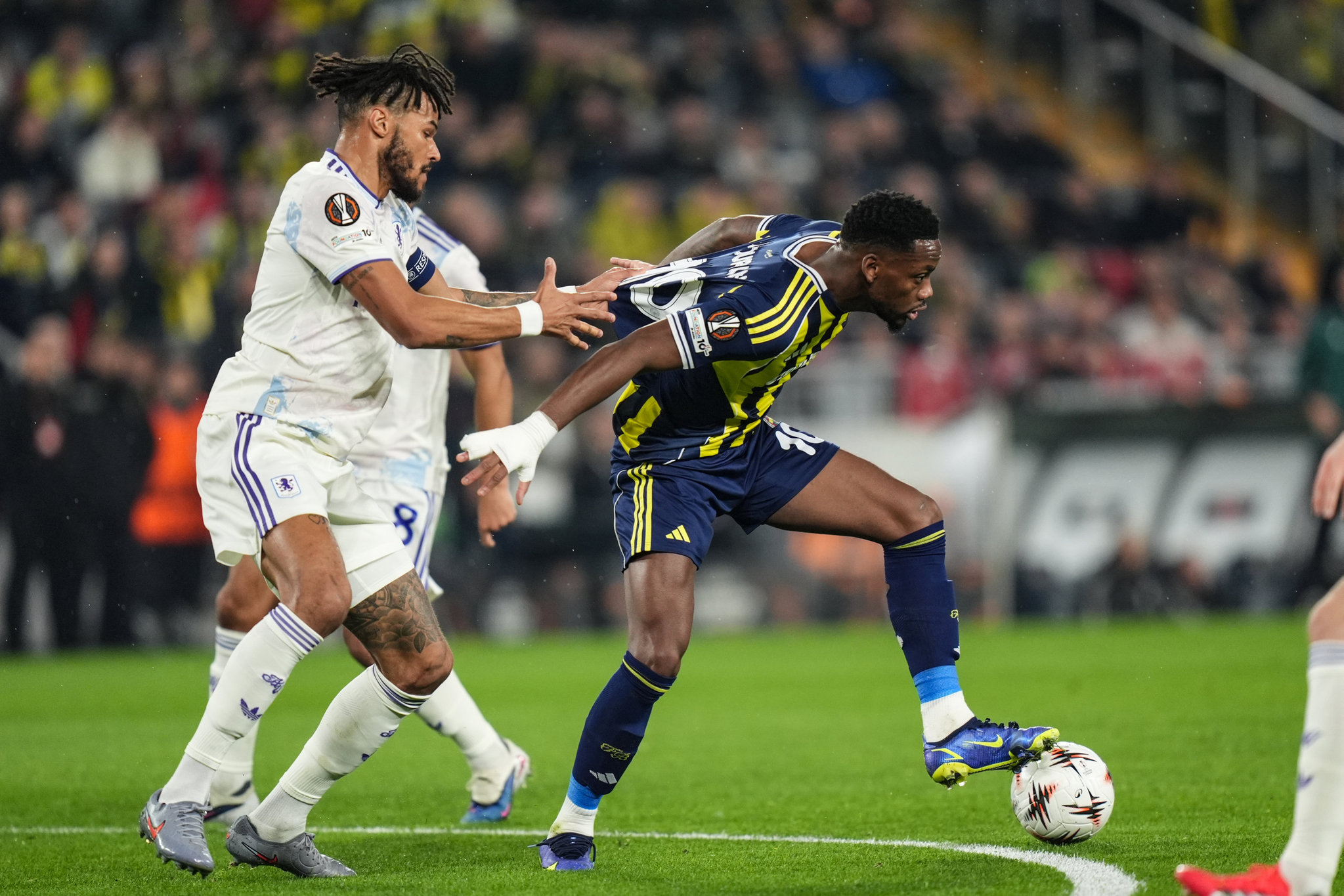 Spor yazarları Fenerbahçe - Aston Villa maçını yorumladı!