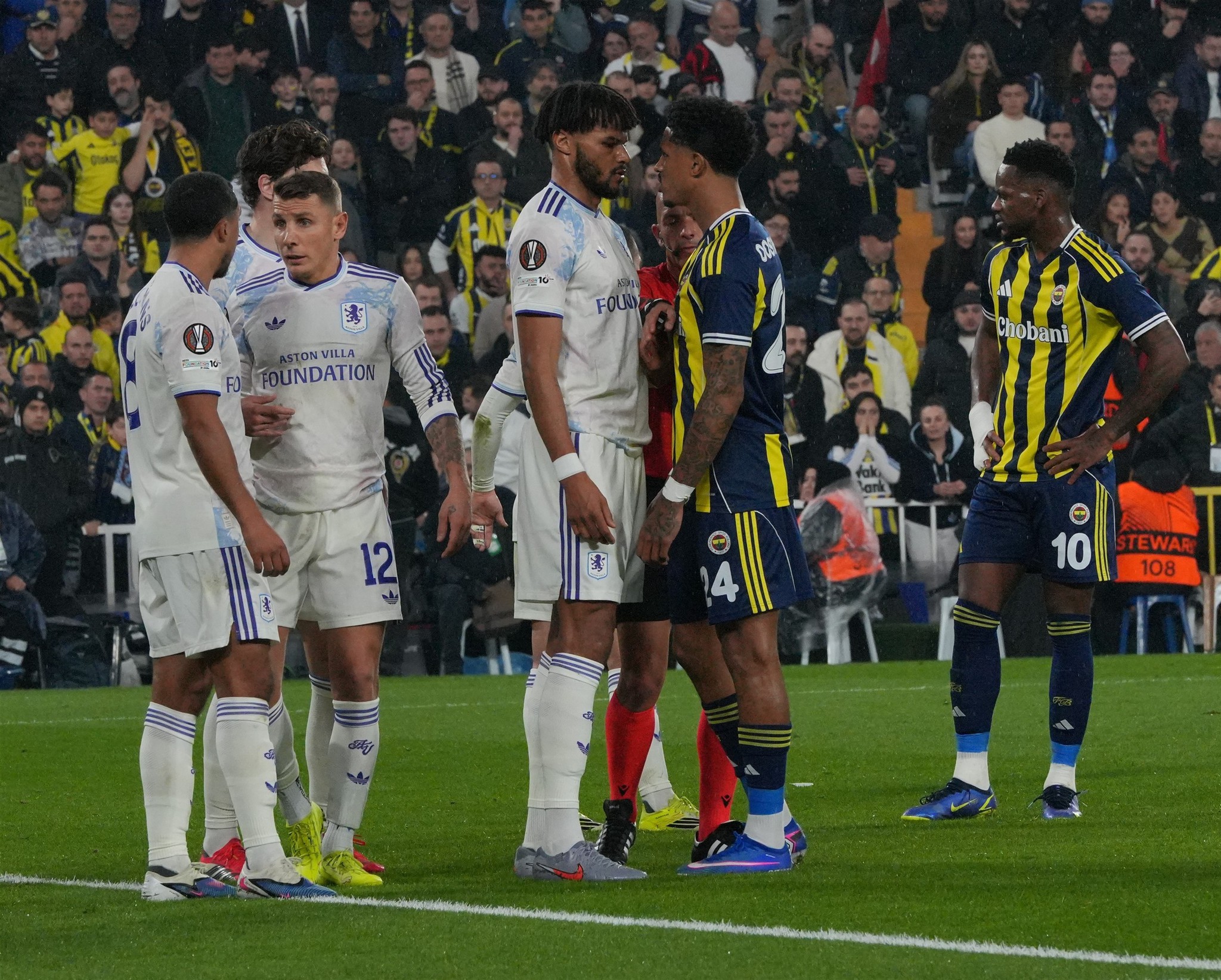 Spor yazarları Fenerbahçe - Aston Villa maçını yorumladı!