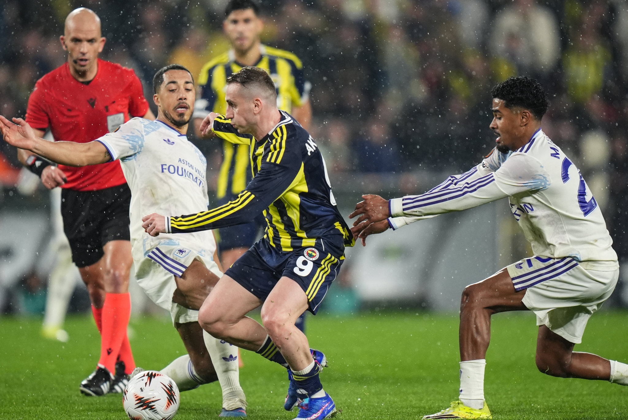 Spor yazarları Fenerbahçe - Aston Villa maçını yorumladı!