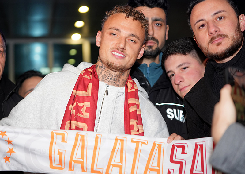 Galatasaray Başkanı Dursun Özbek’ten flaş transfer açıklaması!