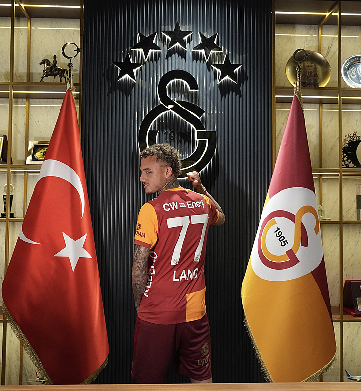 Galatasaray Başkanı Dursun Özbek’ten flaş transfer açıklaması!