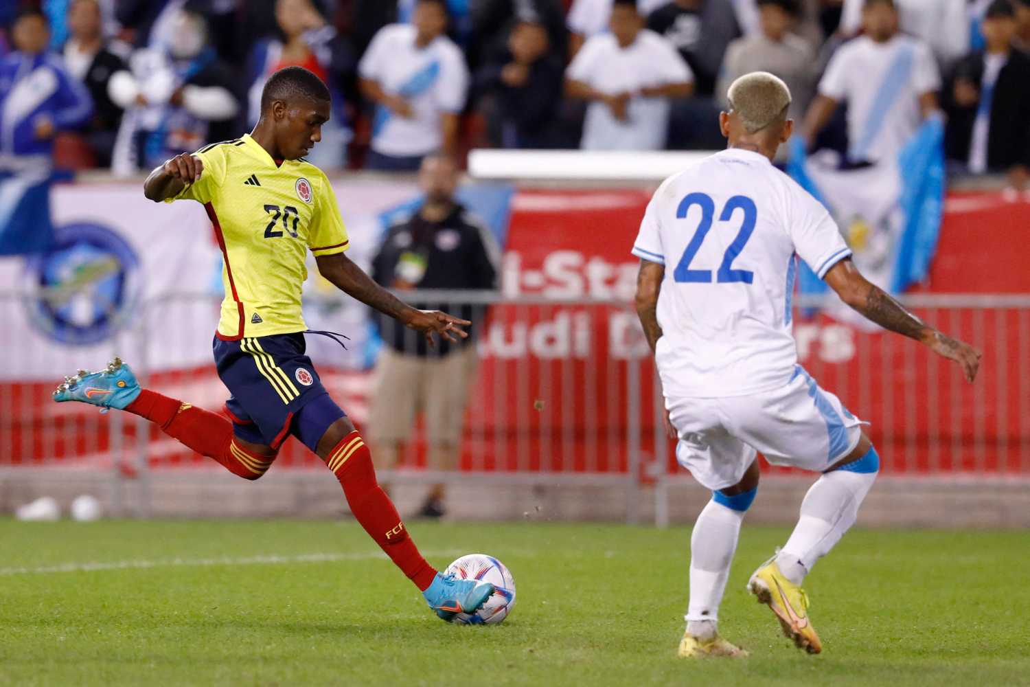 Yaser Asprilla, Galatasaray’a çok yakın! İşte anlaşma detayları!