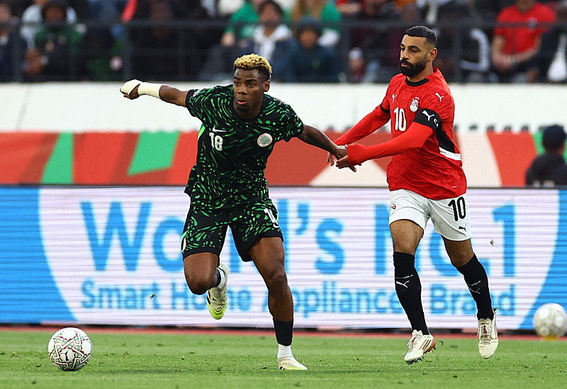 Galatasaray’a transferde Onyedika müjdesi! Victor Osimhen...