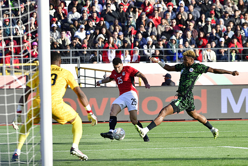 Galatasaray’a transferde Onyedika müjdesi! Victor Osimhen...