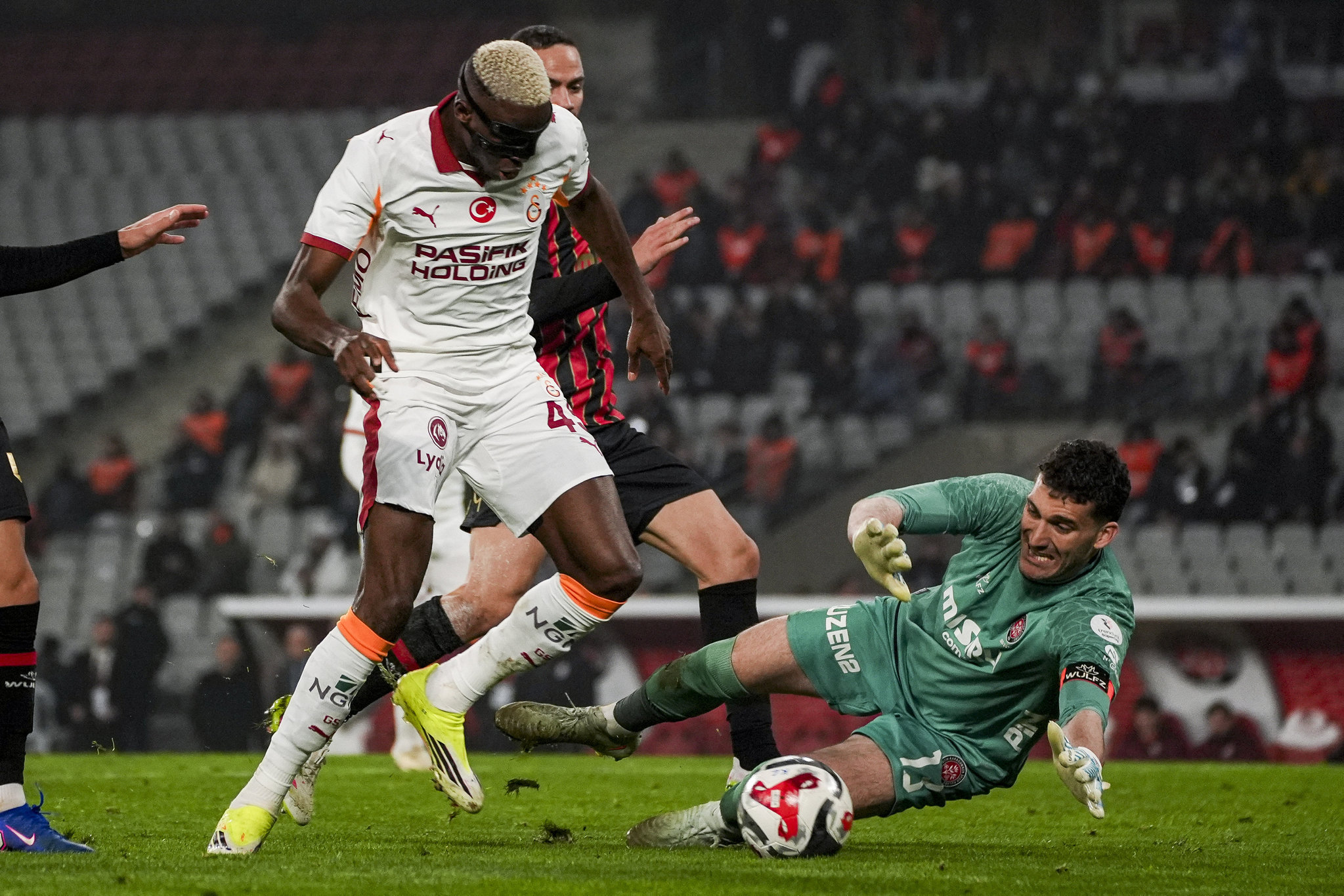 Spor yazarları Fatih Karagümrük-Galatasaray maçını değerlendirdi