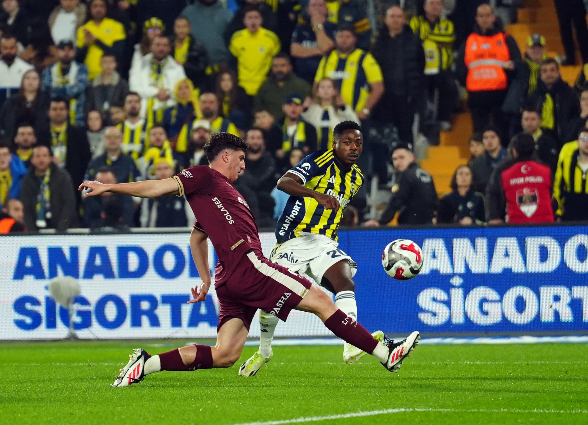 Spor yazarları Fenerbahçe - Göztepe maçını yorumladı!