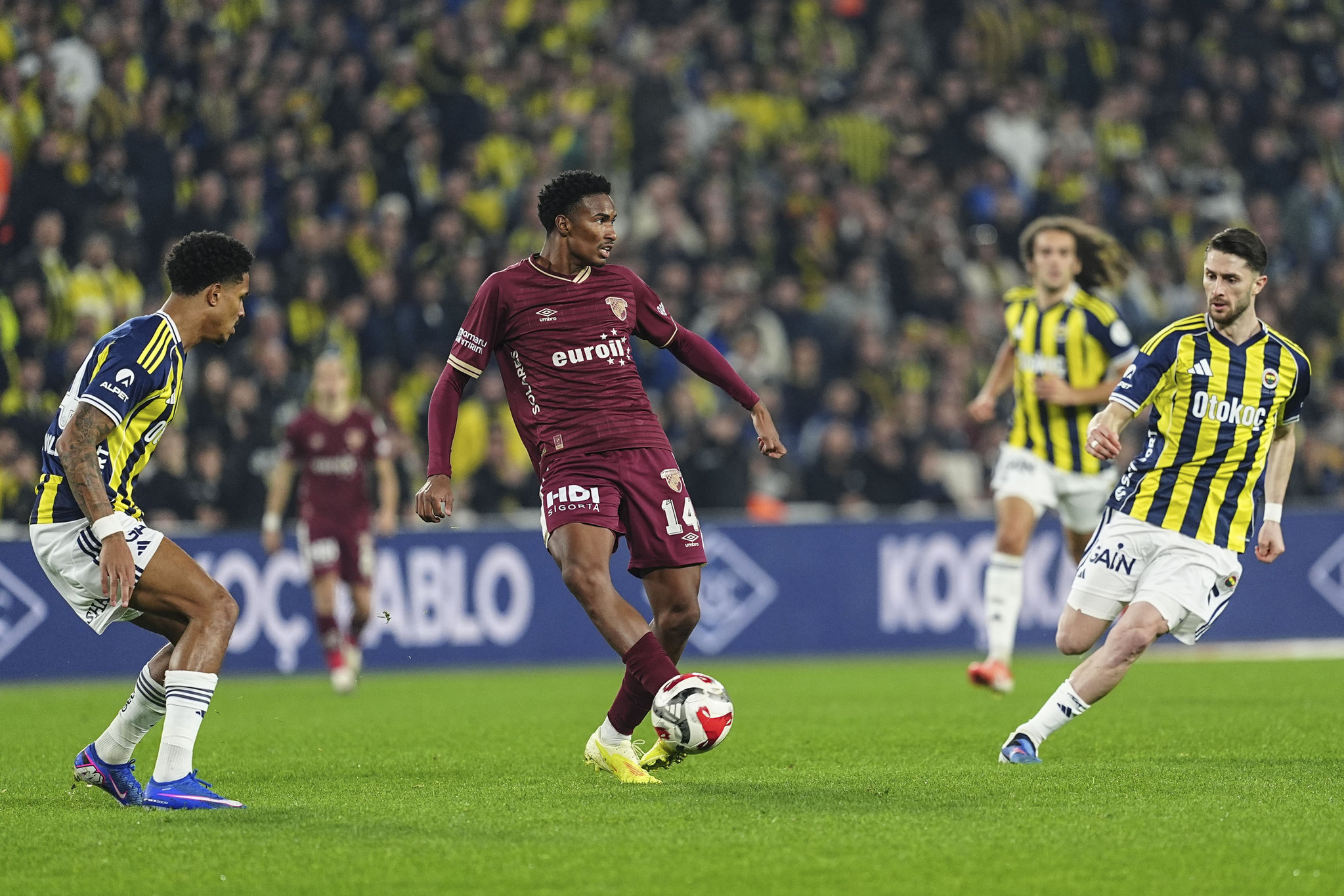 Spor yazarları Fenerbahçe - Göztepe maçını yorumladı!