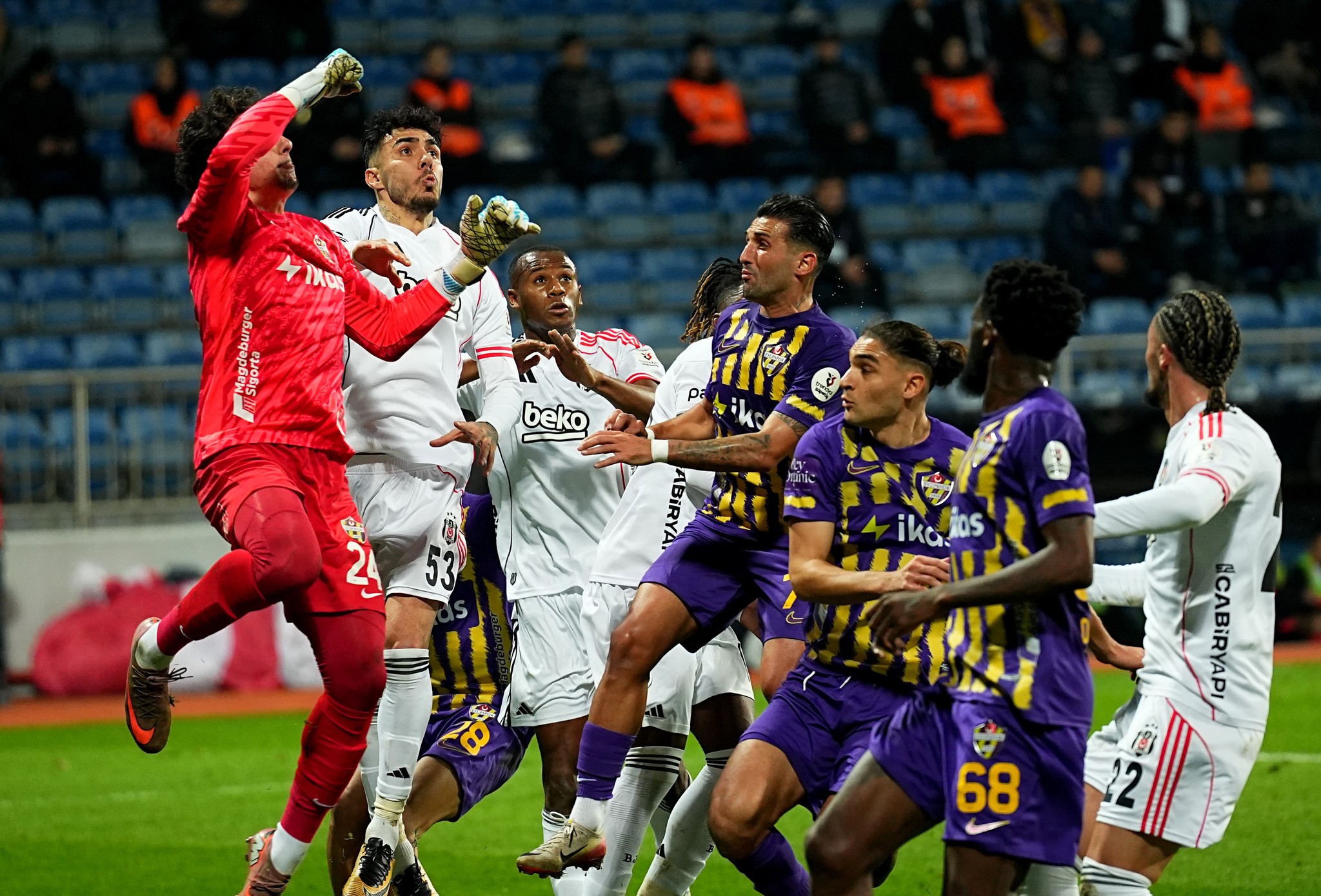 Spor yazarları İkas Eyüpspor-Beşiktaş maçını değerlendirdi!