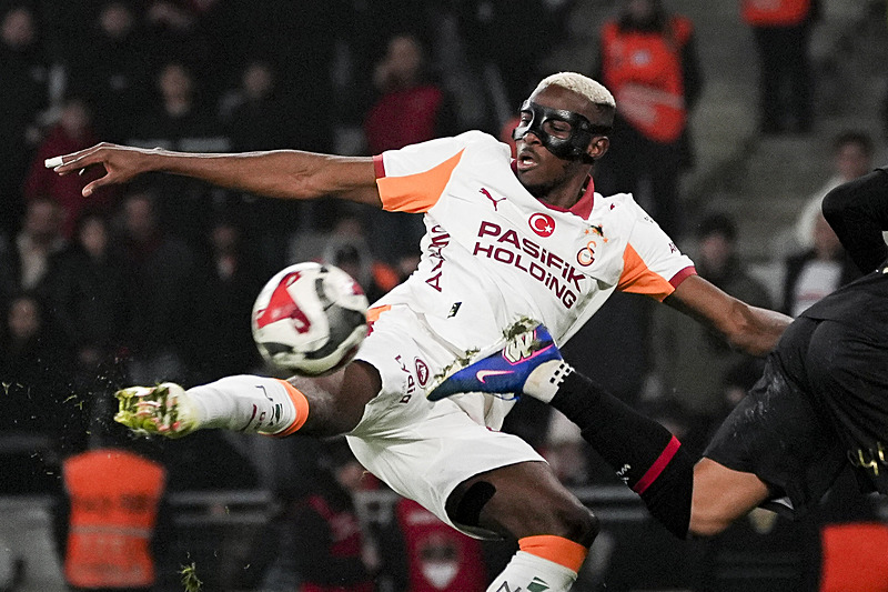 Victor Osimhen yeni rekor peşinde! Manchester City’ye gol atarsa...