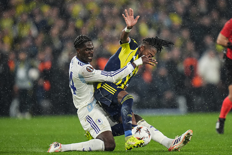 Jose Mourinho Fenerbahçe’nin yıldızını istiyor!
