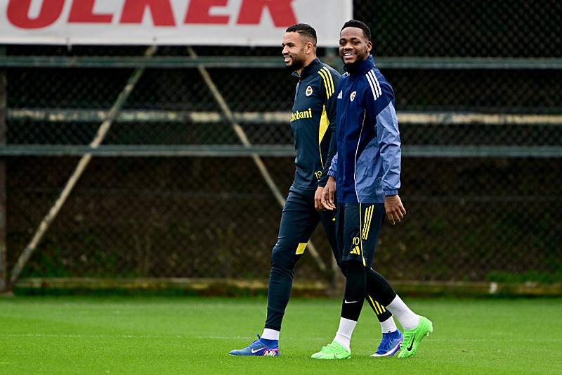 Fenerbahçe’den santrfora genç hamle!: Sidiki Cherif!