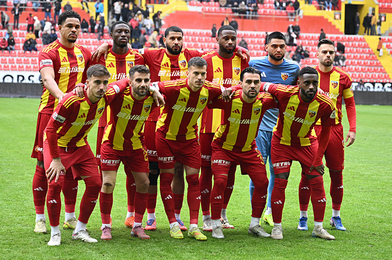 Okan Buruk’tan Sane’nin yokluğunda flaş karar! İşte Galatasaray’ın Zecorner Kayserispor maçı muhtemel 11’i
