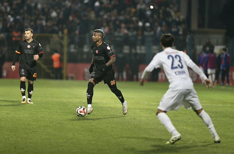 Okan Buruk’tan Sane’nin yokluğunda flaş karar! İşte Galatasaray’ın Zecorner Kayserispor maçı muhtemel 11’i