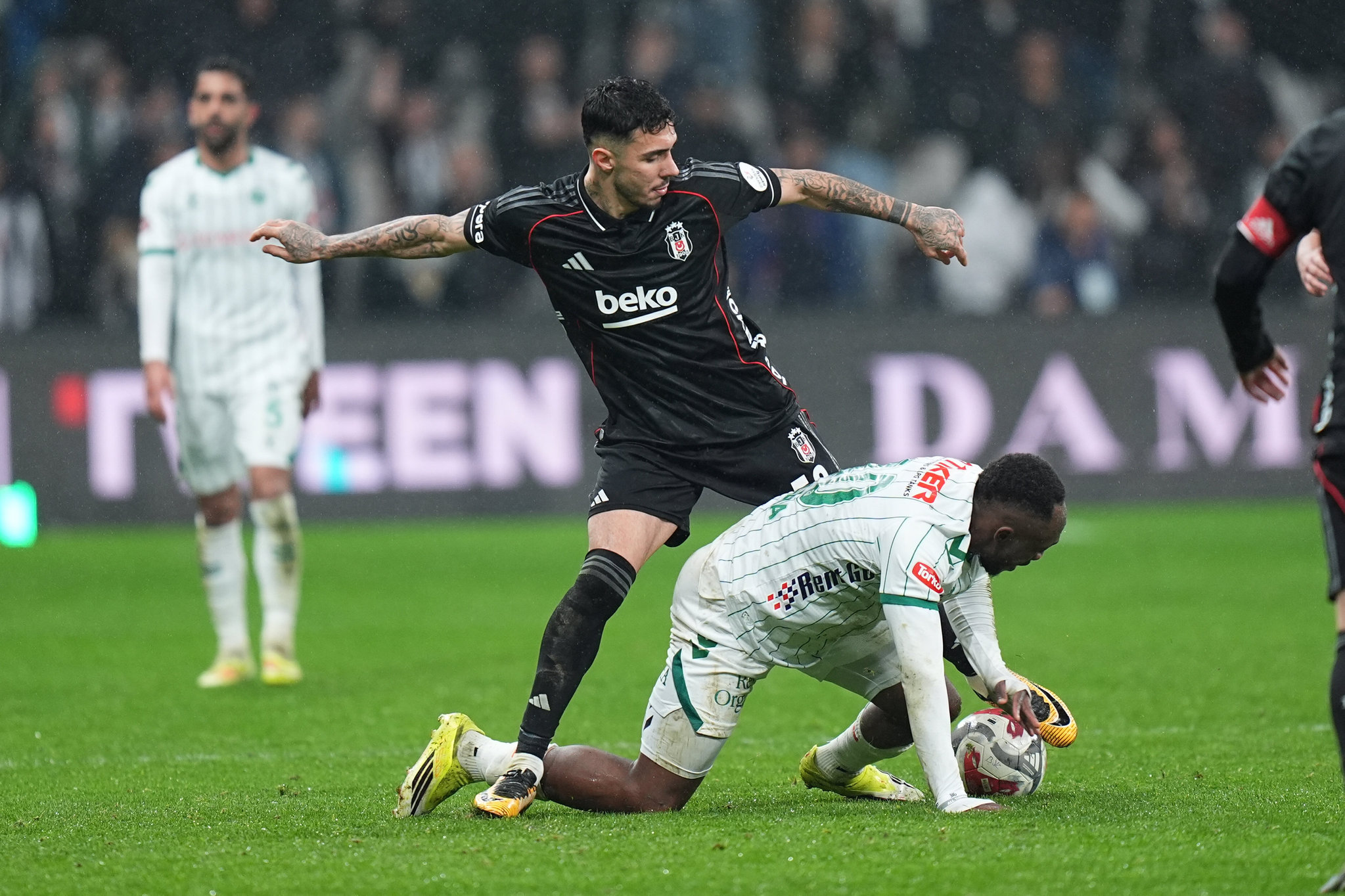 Spor yazarları Beşiktaş - Tümosan Konyaspor maçını değerlendirdi!