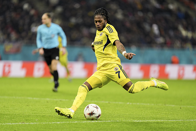 Fenerbahçe’de Fred’e transferde büyük şok!