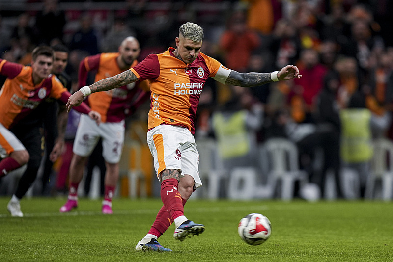 Galatasaray’dan yıldız isim için gelen transfer teklifine ret!