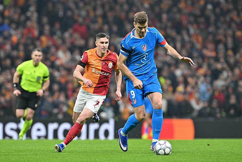 Galatasaray’dan yıldız isim için gelen transfer teklifine ret!