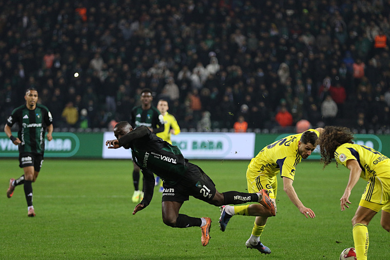 Spor yazarları Kocaelispor-Fenerbahçe maçını değerlendirdi