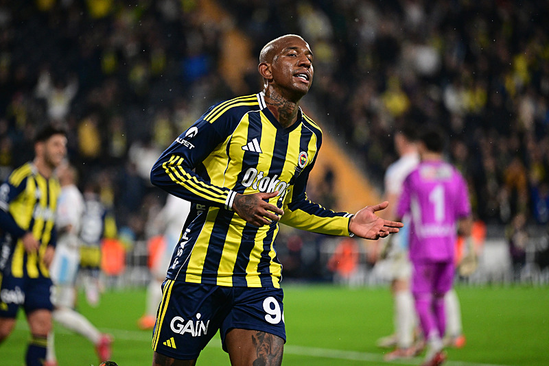 Fenerbahçe’de Talisca fırtınası! Osimhen, Icardi ve Onuachu’ya fark attı