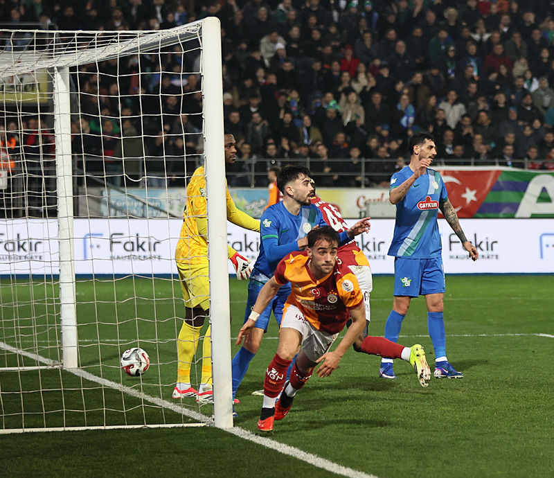 Ahmet Çakar, Çaykur Rizespor-Galatasaray maçını değerlendirdi