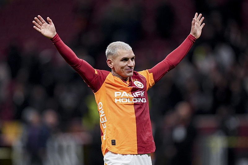 Galatasaray yönetimi kararını verdi! Lucas Torreira...