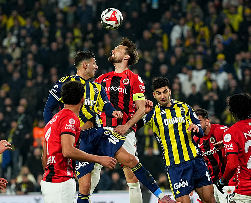 Ahmet Çakar’dan Fenerbahçe-Natura Dünyası Gençlerbirliği maçı değerlendirmesi!