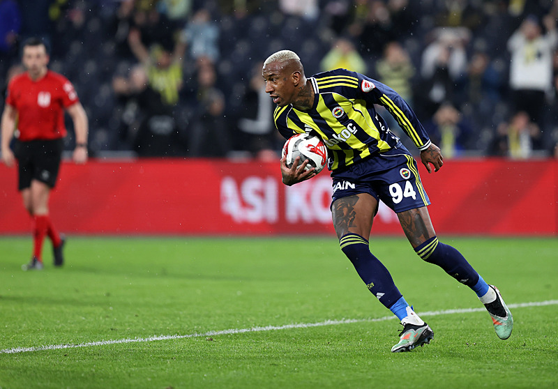 Brezilya’da Talisca üzüntüsü! Yeni sözleşmesi gündem oldu