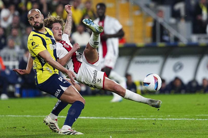 Fenerbahçe’ye Sofyan Amrabat’tan kötü haber!