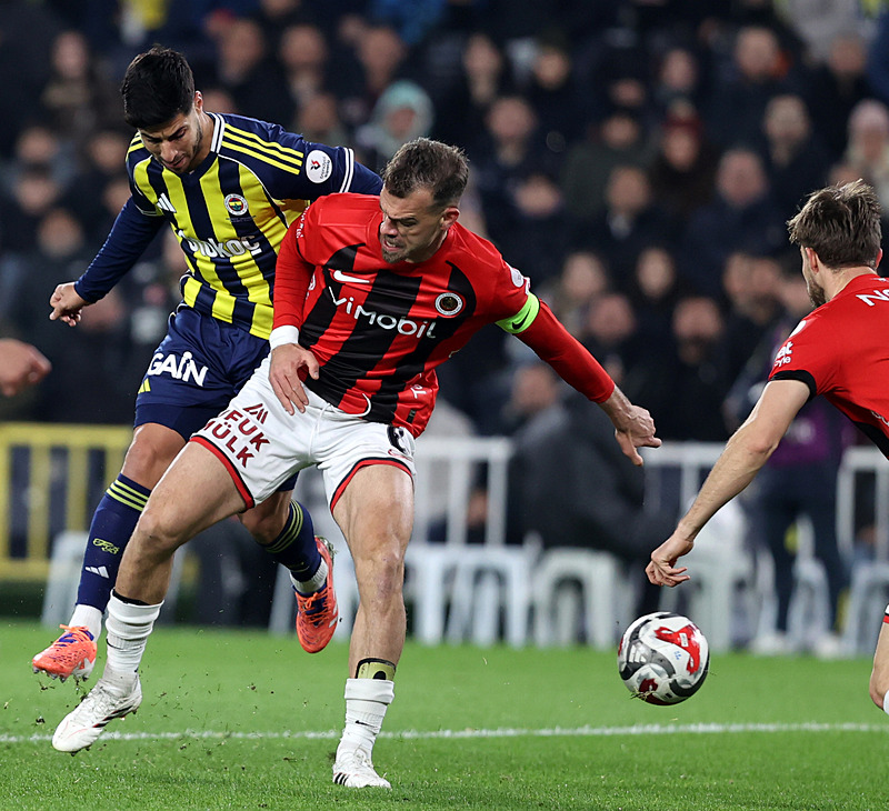 Spor yazarlarından Fenerbahçe-Natura Dünyası Gençlerbirliği maçı yorumu