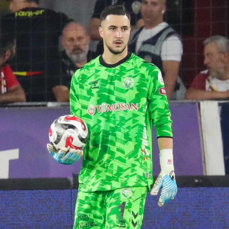 Galatasaray’dan kaleye genç transfer! Günay Güvenç’in yerine o gelecek