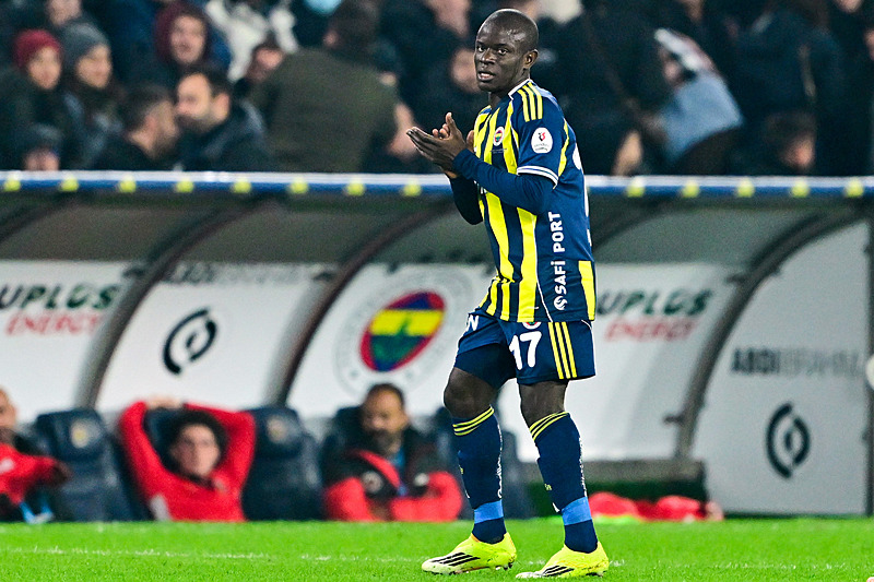 Fenerbahçe’nin yeni transferi Kante’den 40 milyon euro’ya ret!
