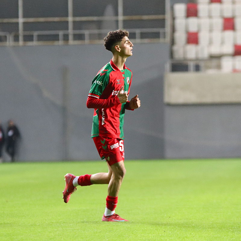 Fenerbahçe transferde mutlu sona ulaştı! İşte sözleşme detayları