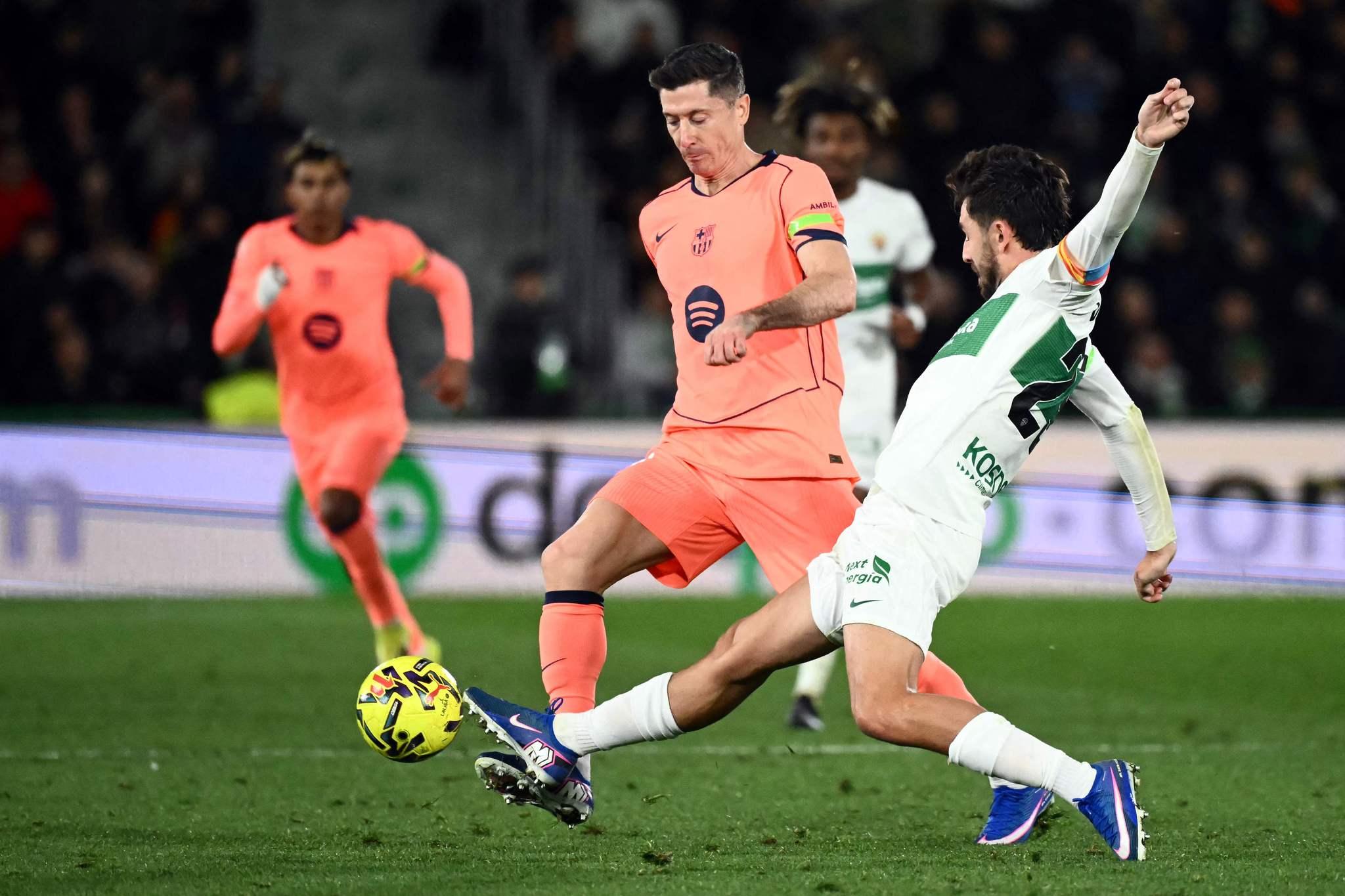 Fenerbahçe’de Robert Lewandowski gerçeği ortaya çıktı! 5 kulübün teklifi...