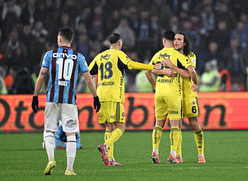 Galatasaray’dan Fenerbahçe’ye bir transfer daha! Tıpkı Yusuf Akçiçek gibi...