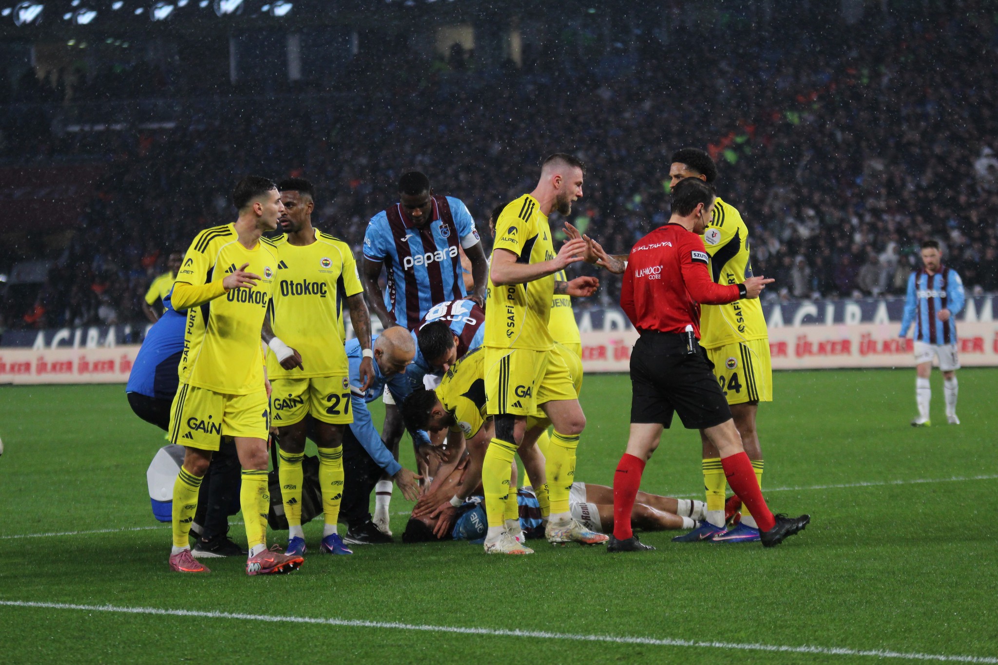 Spor yazarları Trabzonspor-Fenerbahçe maçını yorumladı