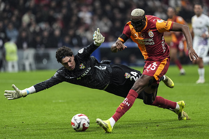 Victor Osimhen’e bir talip daha! Atletico Madrid’in ardından...