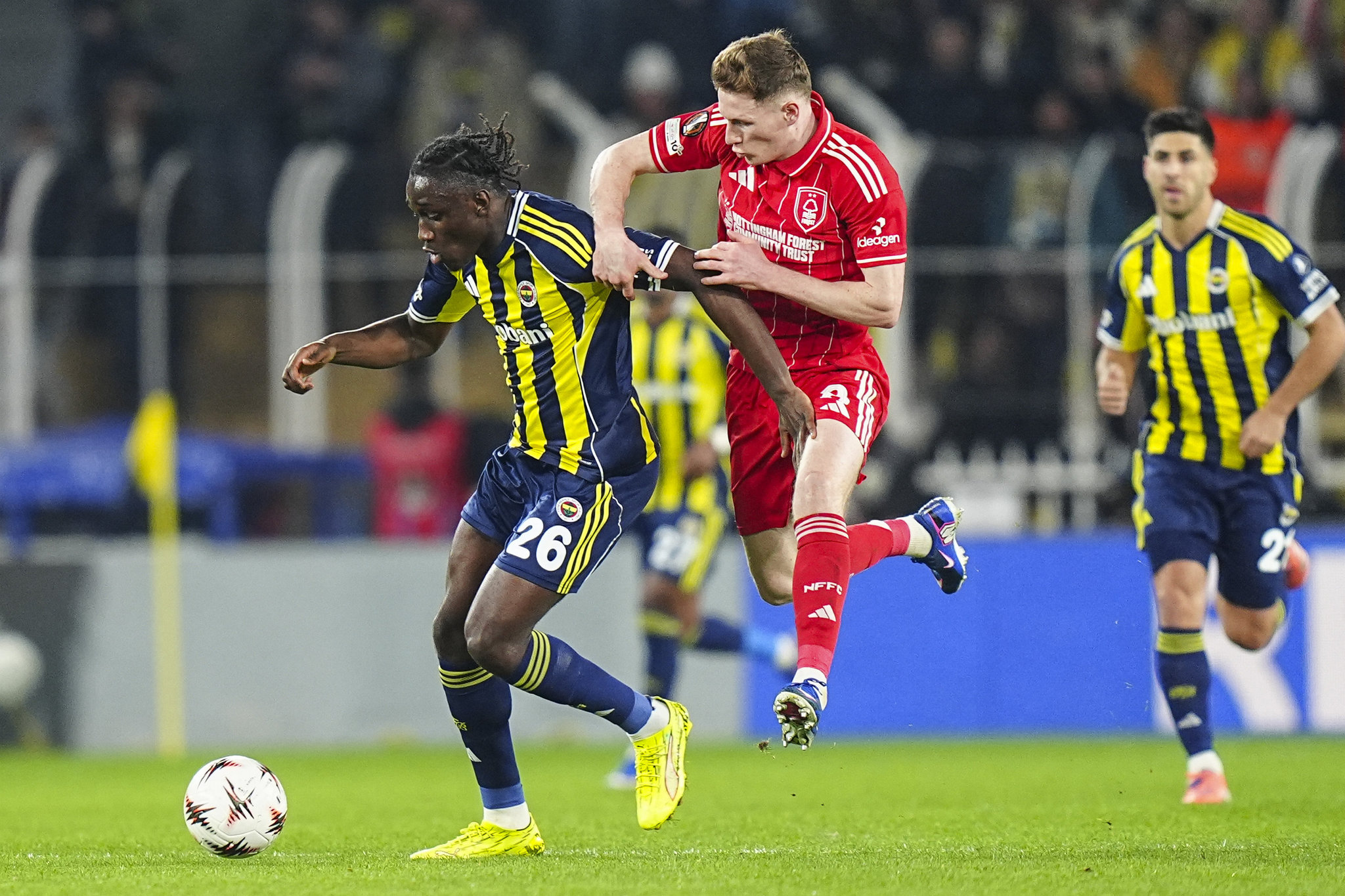 Fenerbahçe genç yıldızın bonservisi aldı! Zorunlu satın alma maddesi...