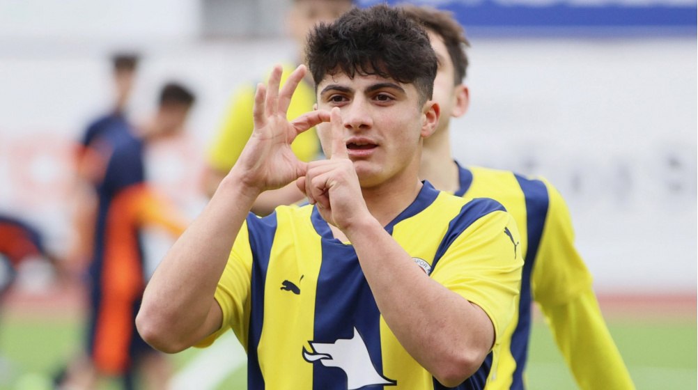 Flaş transfer sonrası Fenerbahçe’den 3 futbolcu Karşıyaka’ya! İşte o isimler