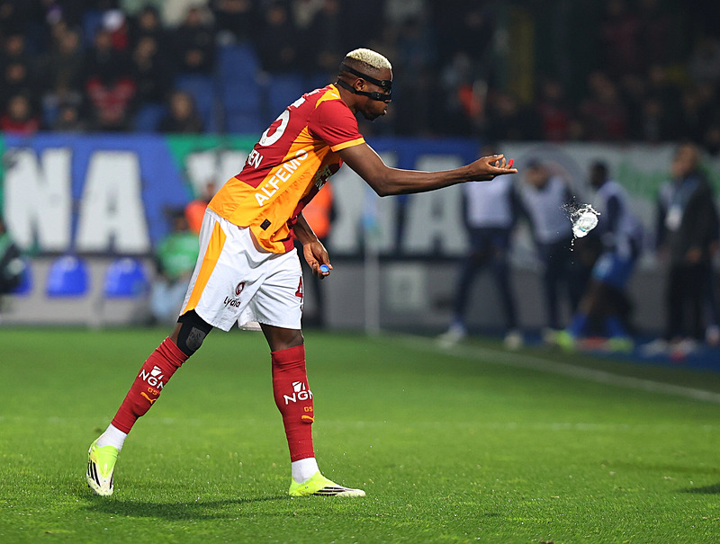 Victor Osimhen için bomba iddia! İşte Konyaspor maçında oynamama sebebi