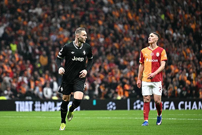 Galatasaray Juventus’un yıldızından vazgeçmiyor! İtalyan basınından flaş transfer iddiası