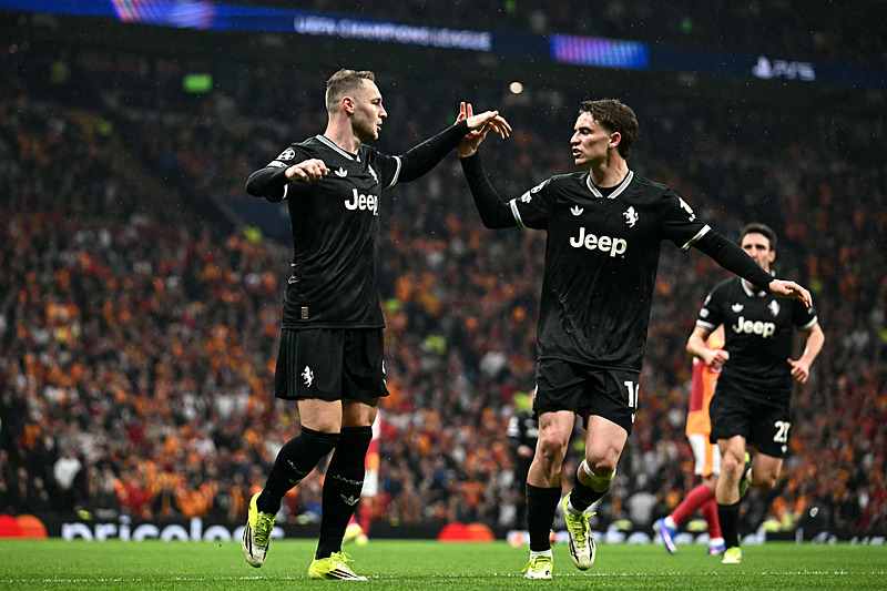 Galatasaray Juventus’un yıldızından vazgeçmiyor! İtalyan basınından flaş transfer iddiası