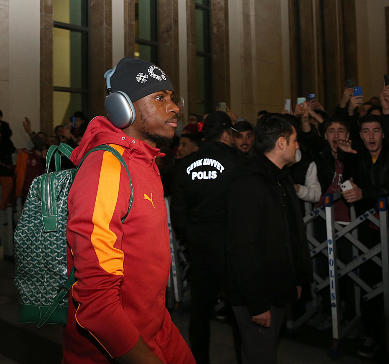 Victor Osimhen’den transfer yanıtı: Neden olmasın!