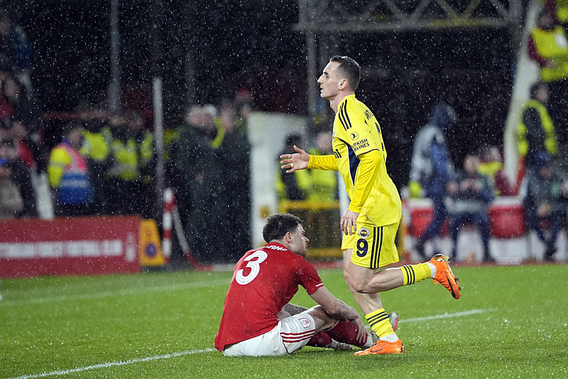 F.Bahçe’nin zaferi Ada basının salladı! İşte atılan manşetler