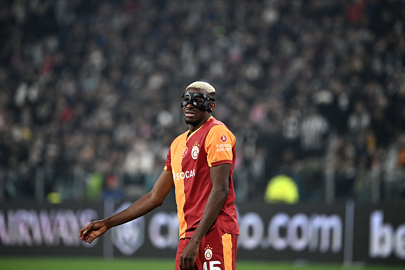 Eski Nijerya milli futbolcu Osimhen’i böyle  uyardı!