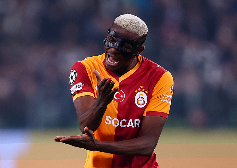 Eski Nijerya milli futbolcu Osimhen’i böyle  uyardı!