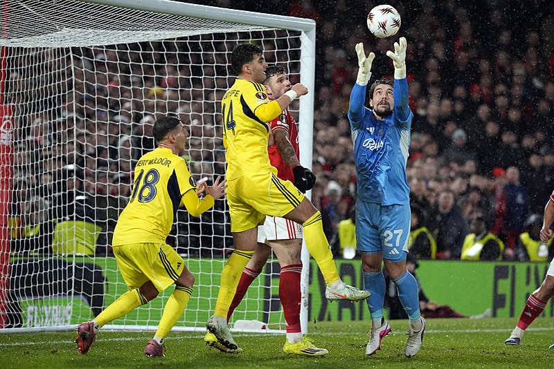 Spor yazarları  Nottingham Forest-Fenerbahçe maçını değerlendirdi