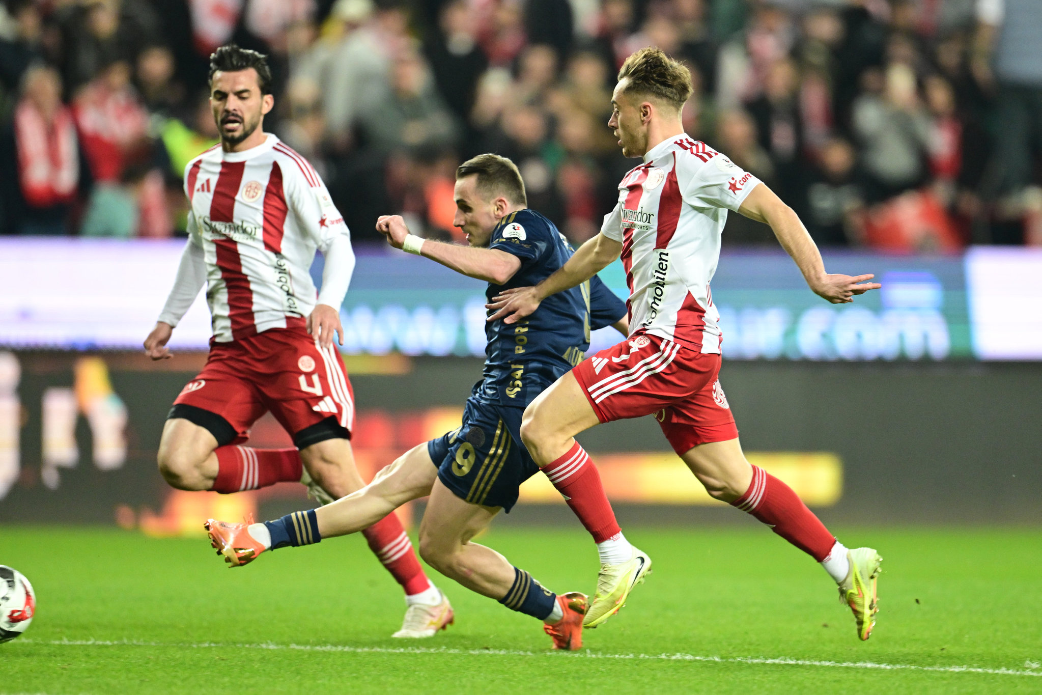 Spor yazarlarından Hesap.com Antalyaspor-Fenerbahçe maçı değerlendirmeleri