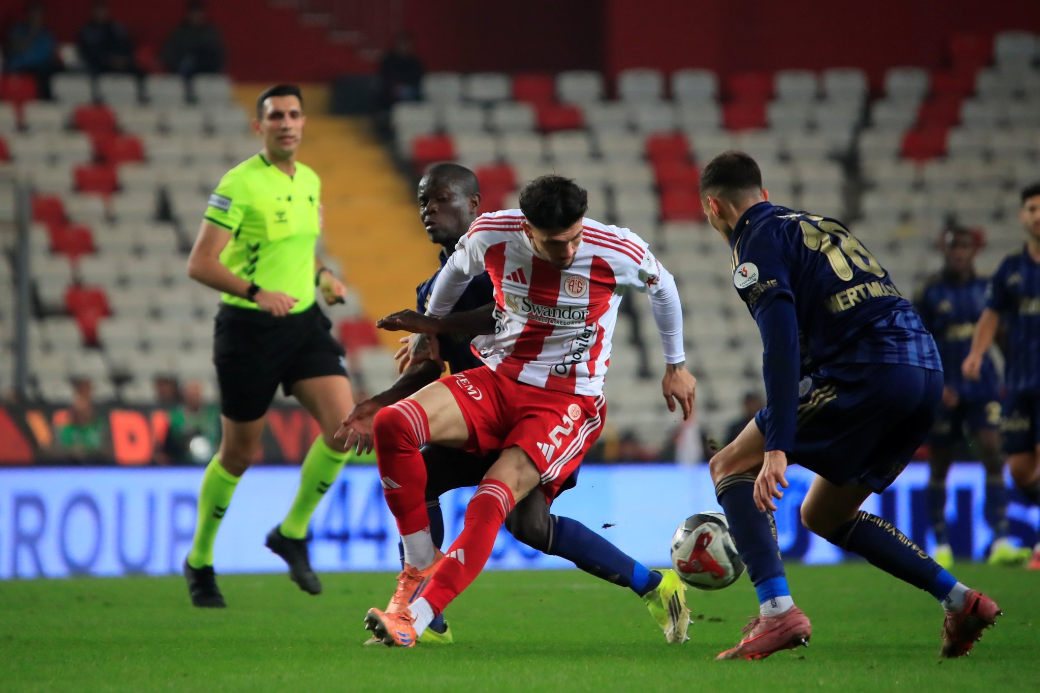 Spor yazarlarından Hesap.com Antalyaspor-Fenerbahçe maçı değerlendirmeleri